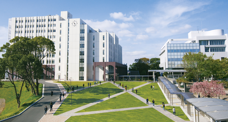 東京経済大学 新5号館